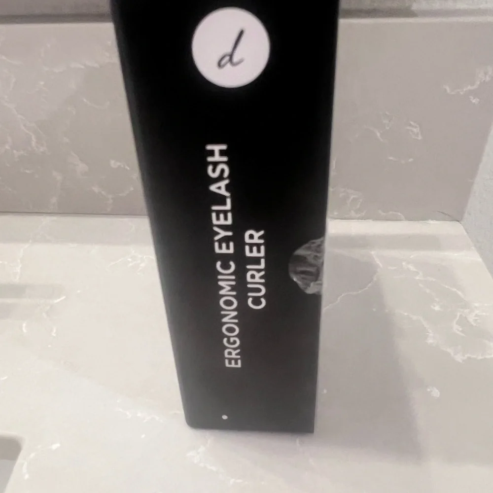 Danielle Creations Black Eyelash Curler